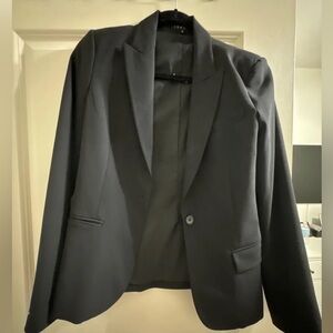 Theory Blazer EUC size 8 black